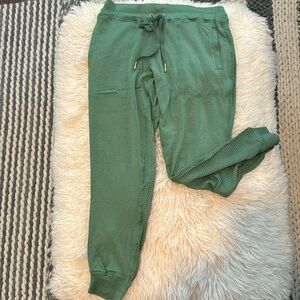 Alala Heron Jogger- Agave - Small